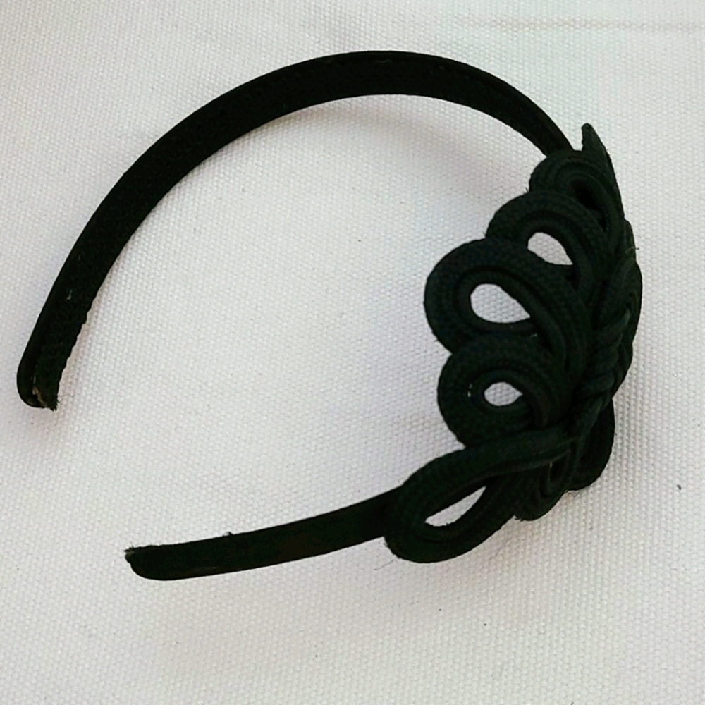 Girls black fabric headband